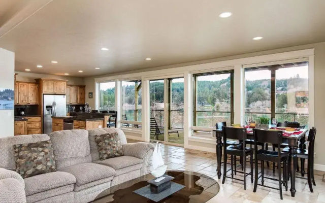Vista Point Lake House