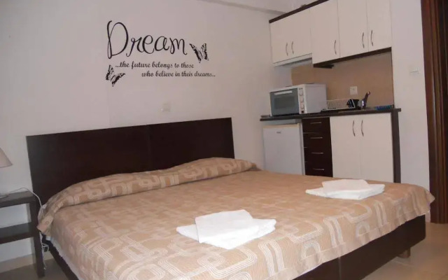 Ameris Studios & Apartments