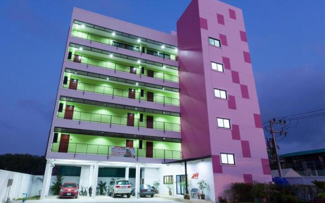 Отель JJW House Таиланд, пляж Май Кхао - 1 отзыв об отеле, цены и фото номеров - забронировать отель JJW House онлайн вид на фасад
