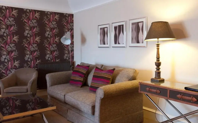 The Townhouse Hotel