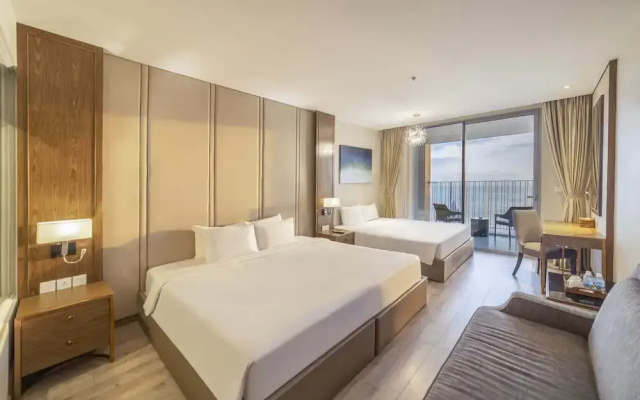 Panorama Beachfront Nha Trang by LYN Condotel