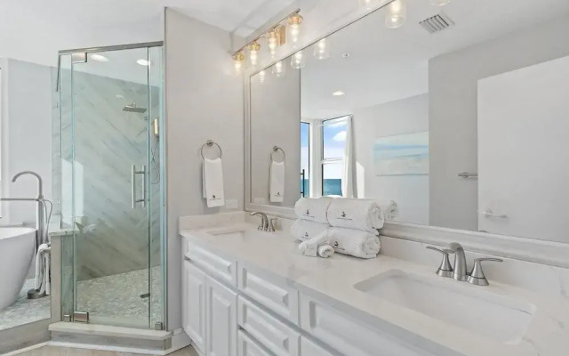 Beach Colony East 15b-penthouse