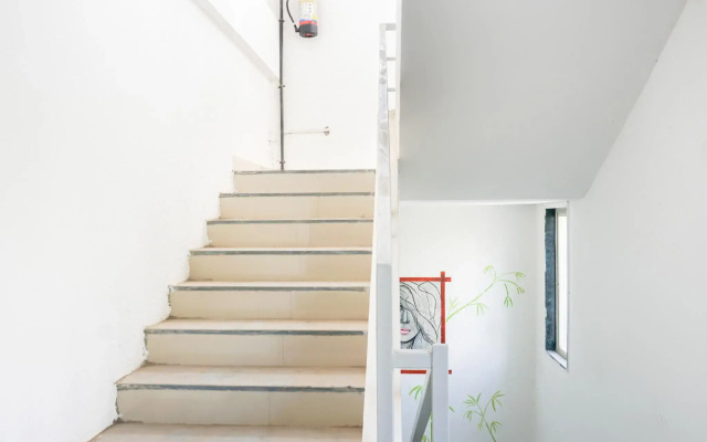 The Guest House by OYO Rooms