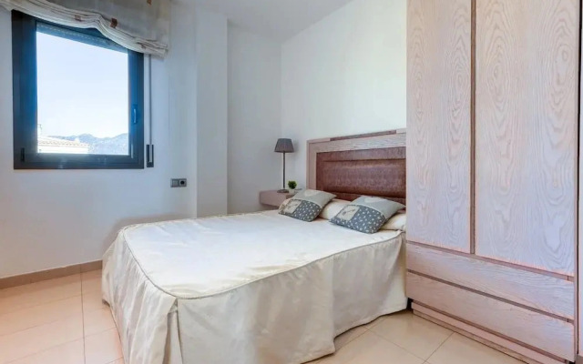 Apartment in Roses by the Beach With Pool