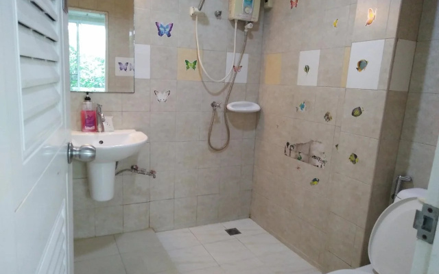 Anna Hostel