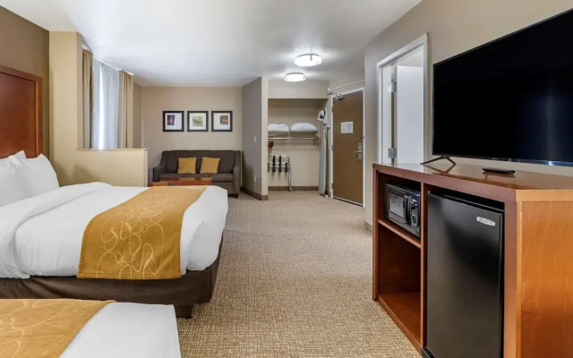 Comfort Suites