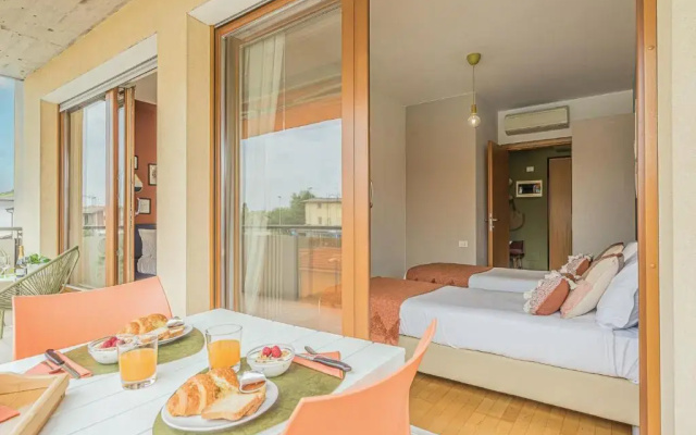 HYGGE Family Apartment - one step away from the lake!!!