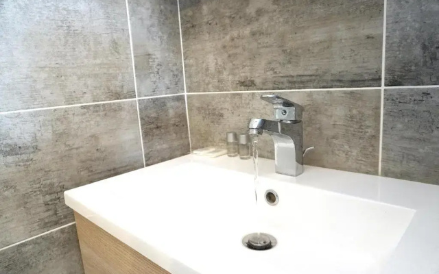 Studio terrasse Montpellier - Parking privé - Proche ligne 1
