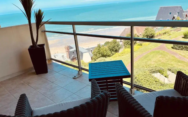 Studio, vue mer à 150m de la plage