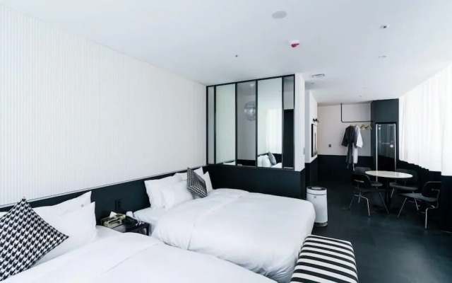 Yangju Ippda Hotel