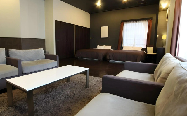 HOTEL LiVEMAX Esaka