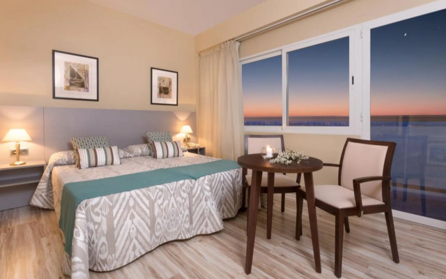 Hotel Izán Cavanna