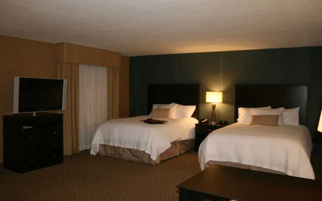 Hampton Inn & Suites Barstow