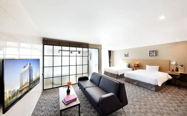 Отель Golden Harbor Pyeongtaek