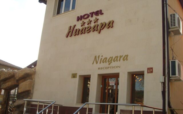 Hotel Niagara вид на фасад