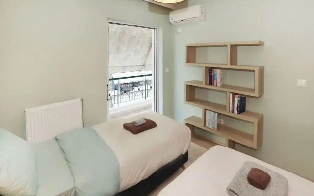 Luminous Penthouse big veranda by GHH