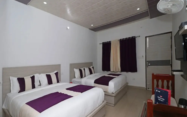 OYO 11876 Rock Resort