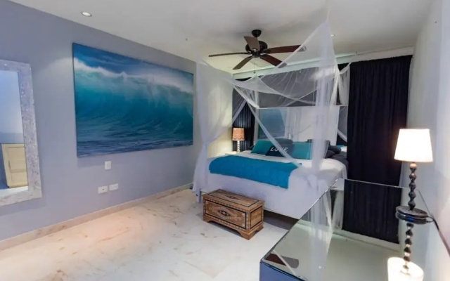 Elements 223 2 Bedroom Condo by Redawning