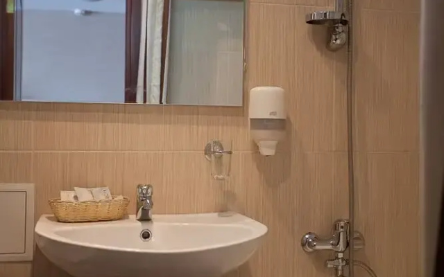 Chelyabinsk 4th Floor Hotel