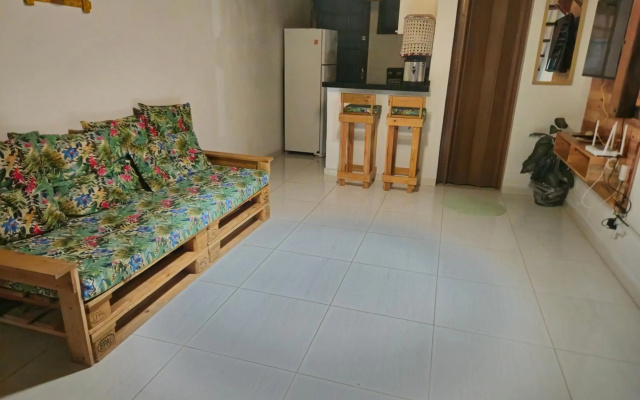 Apartamento super mobilhado com piscina e churrasqueira