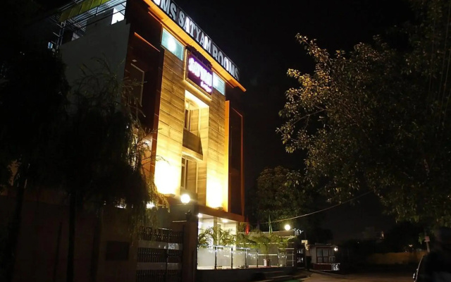 Satyam Hotel
