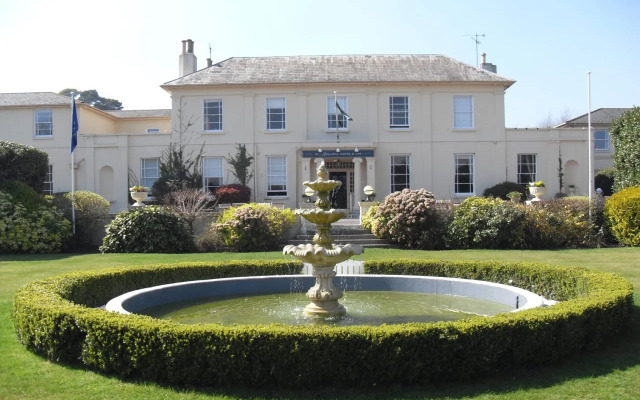 St Mellons Hotel
