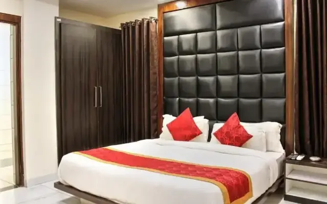 Hotel Hill View
