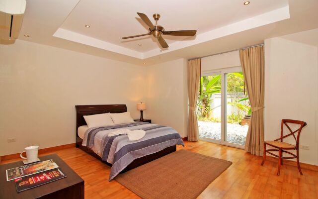 Pattaya Sunset Villa 4 Bedroom Sleeps 8 0