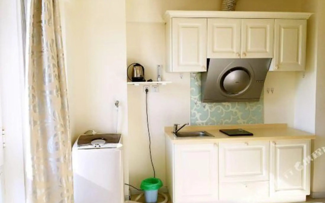 Jinhai Fengqing Holiday Hostel