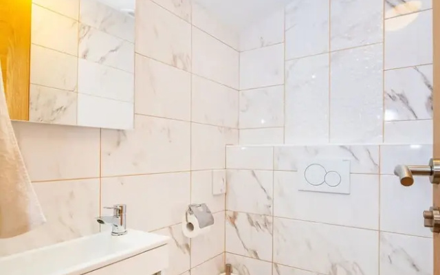 A2 Beautiful apt w. Magnificent View and Pool use