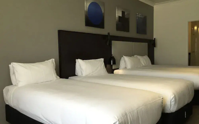 Quality Hotel CKS Sydney Airport
