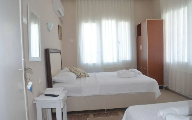 Tunç Otel - Ayvalık