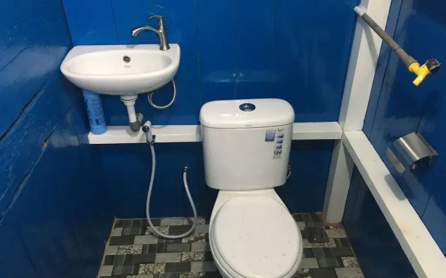 Arut Riverside Guesthouse