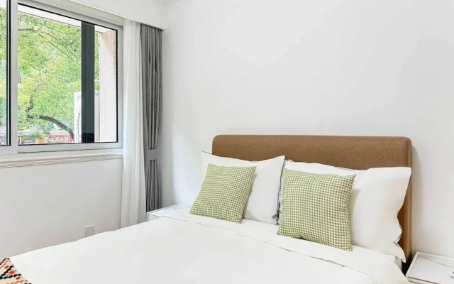 Tyms Gubei  2BR Apt near Gubei Road