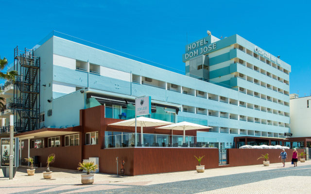 Dom Jose Beach Hotel вид на фасад