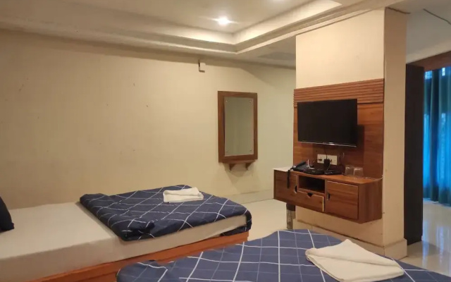 Hotel Om Regency