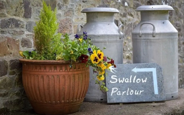 Bradworthy Swallow Parlour 2 Bedrooms