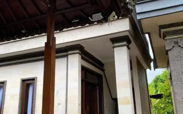 Lilir House