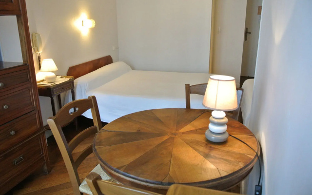 Hôtel Castel Mistral