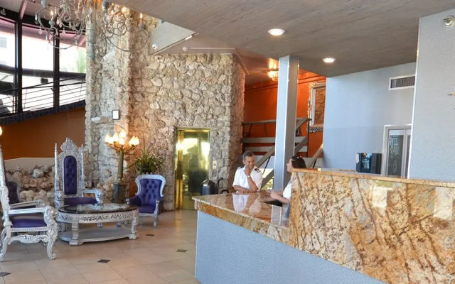 Sea Club Resort