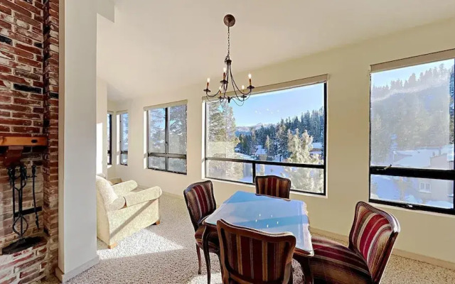 410 4 Bedroom Condo