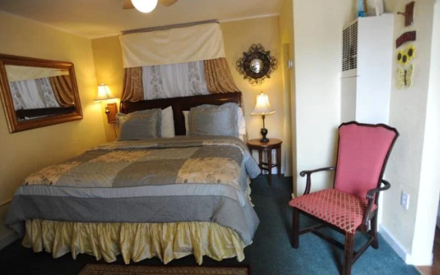 Sunflower Lodge