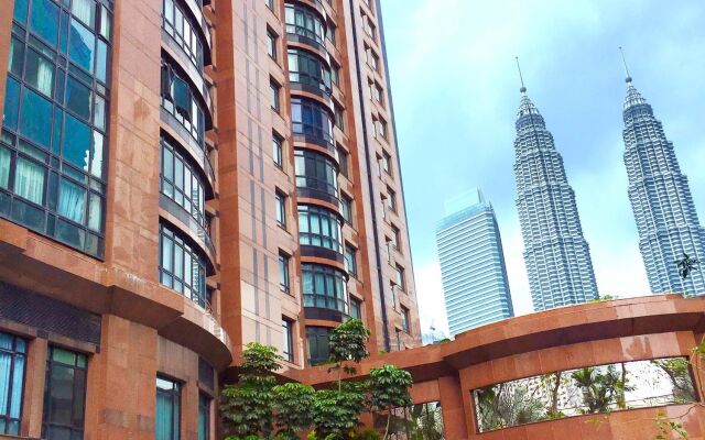 Отель Kia Peng Apartment at KL Pavilion Малайзия, Куала-Лумпур - отзывы, цены и фото номеров - забронировать отель Kia Peng Apartment at KL Pavilion онлайн вид на фасад