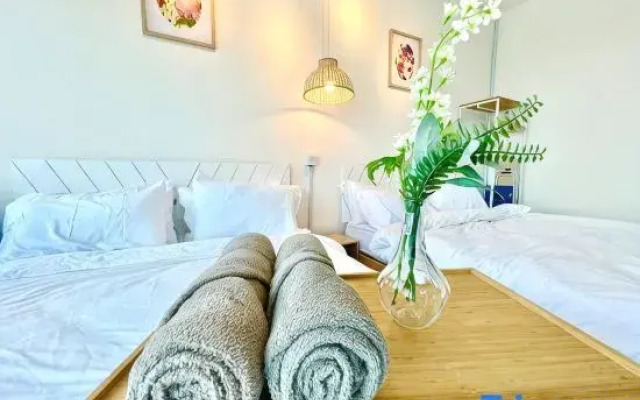 L 1-5Pax Cozy 3Bed Setia Alam Trefoil Wifi SmartTV