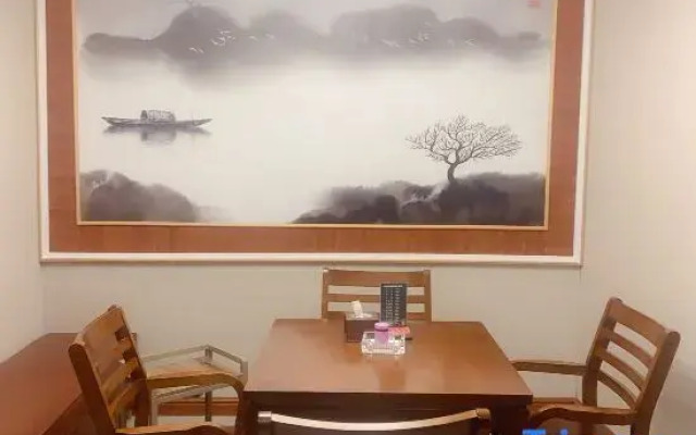 Vienna International Hotel (Yueyang South Station)