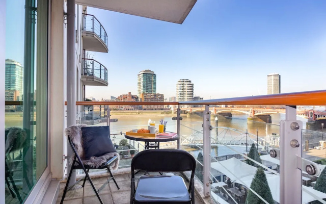 St Georges Wharf Serviced Apartments - House of Moli