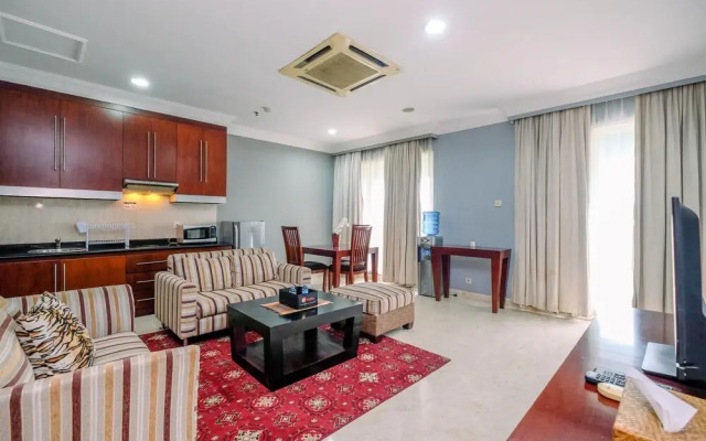 Cozy Stay 1Br Roosseno Plaza Apartment