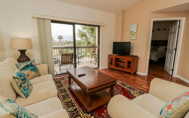 Ocean Village Club F32