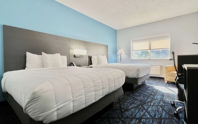 AmericInn by Wyndham Quincy