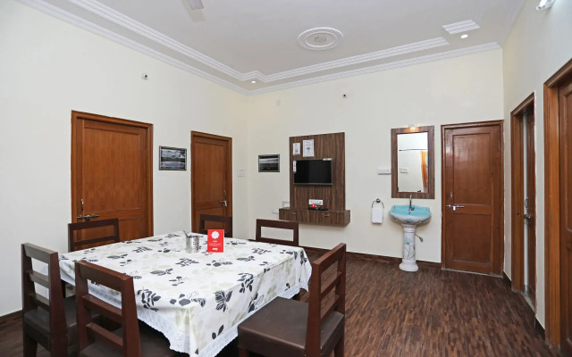 Urvi Apartments by OYO Rooms